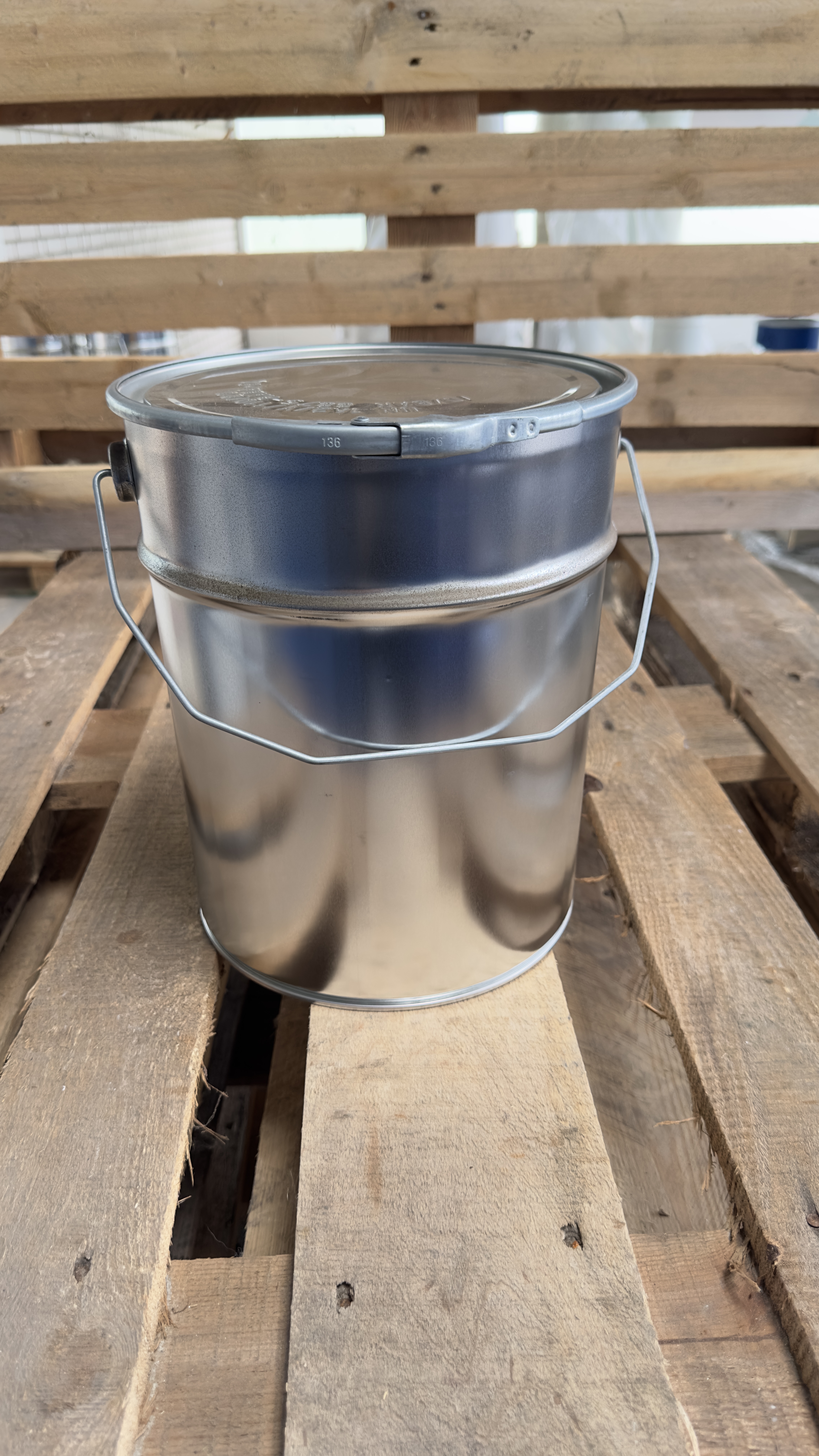 Weißblechdeckeleimer 10l mit Henkel UN-Y, 2.Wahl