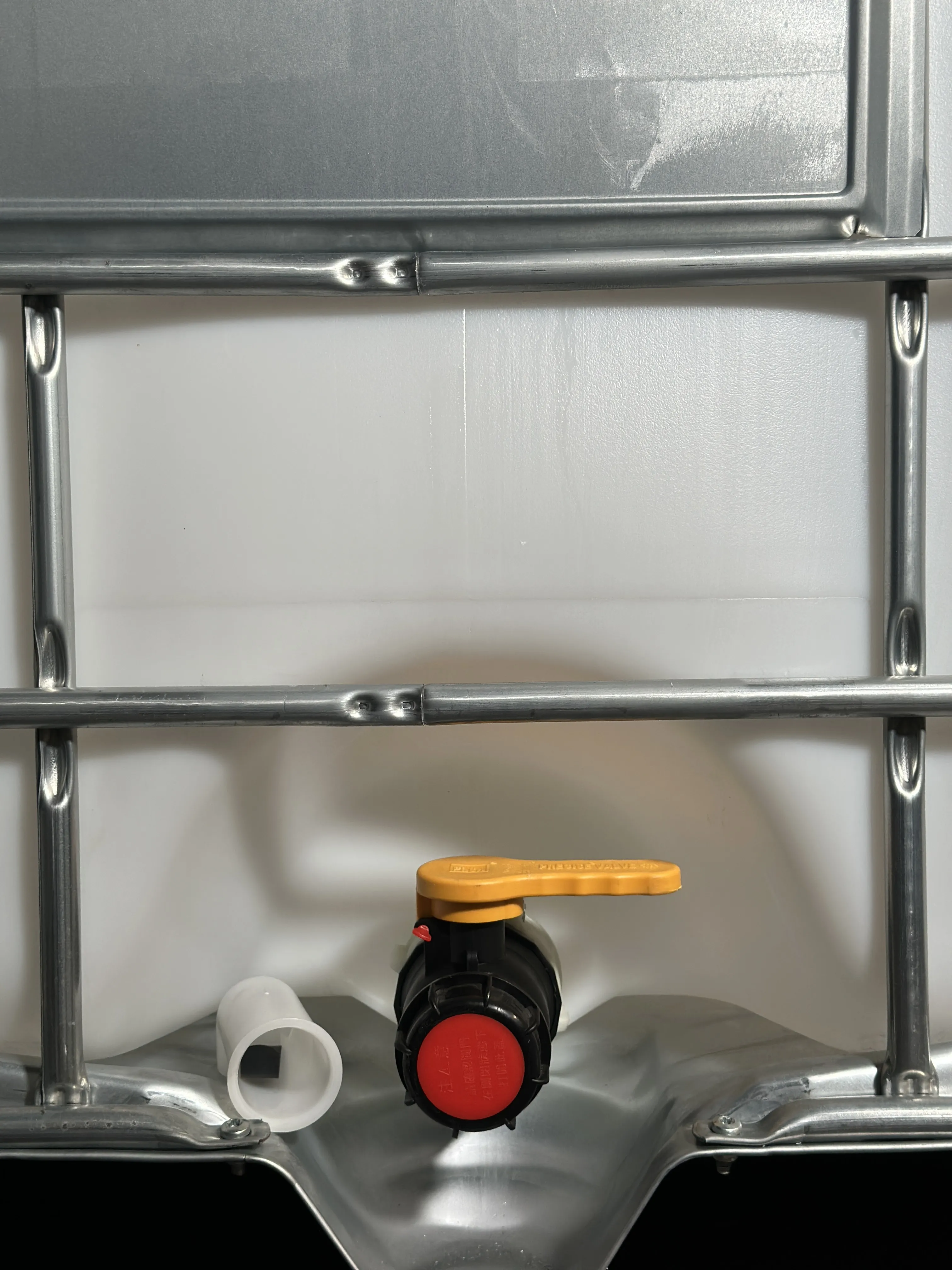IBC-Container 1000l Rebottled von 2022 auf Stahlrahmenpalette 150mm Deckel ohne Gefahrgutzulassung diverse Ausführungen