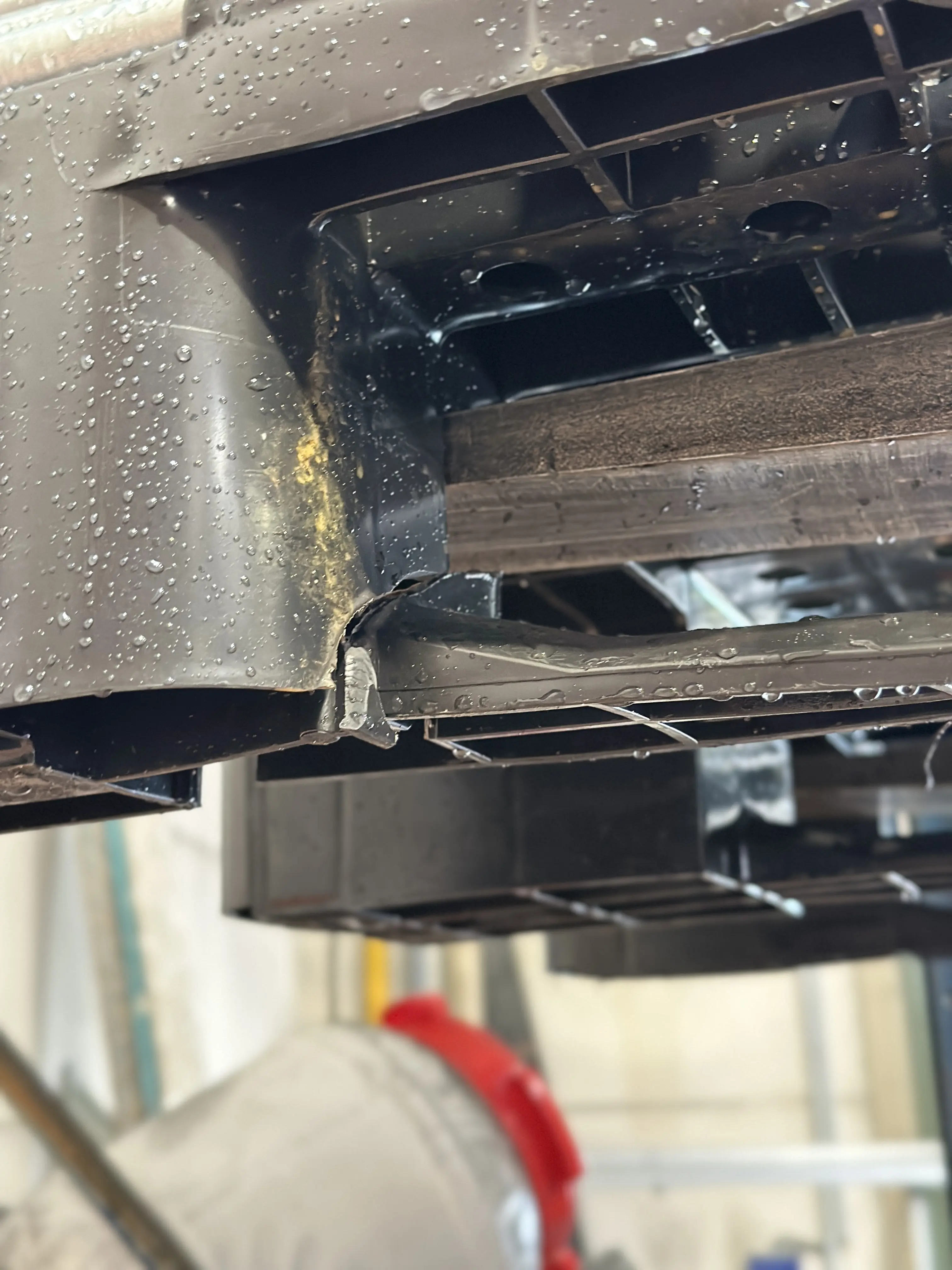 IBC-Container 800l neu (Bruchstelle an der Kunststoffpalette) 150mm Deckel mit Gefahrgutzulassung und Lebensmittelzulassung (Werit)  IBC-Container 800l neu (Bruchstelle an der Kunststoffpalette) 150mm Deckel mit Gefahrgutzulassung und Lebensmittelzulassung (Werit)