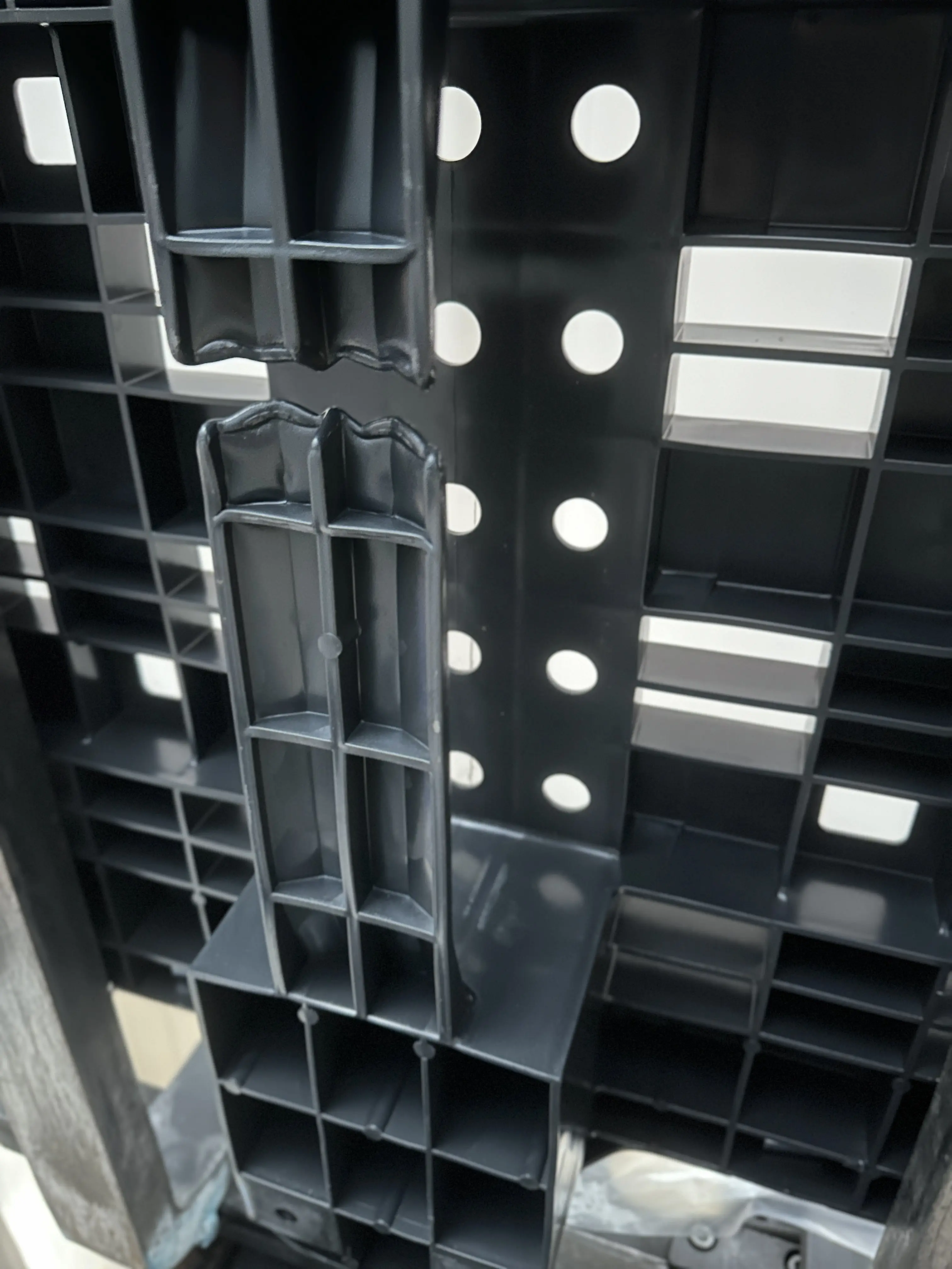 IBC-Container 600l neu (Bruch mittig an der Kunststoffpalette, Siehe Bild 4) 225mm Deckel mit Gefahrgutzulassung und Lebensmittelzulassung (Werit)