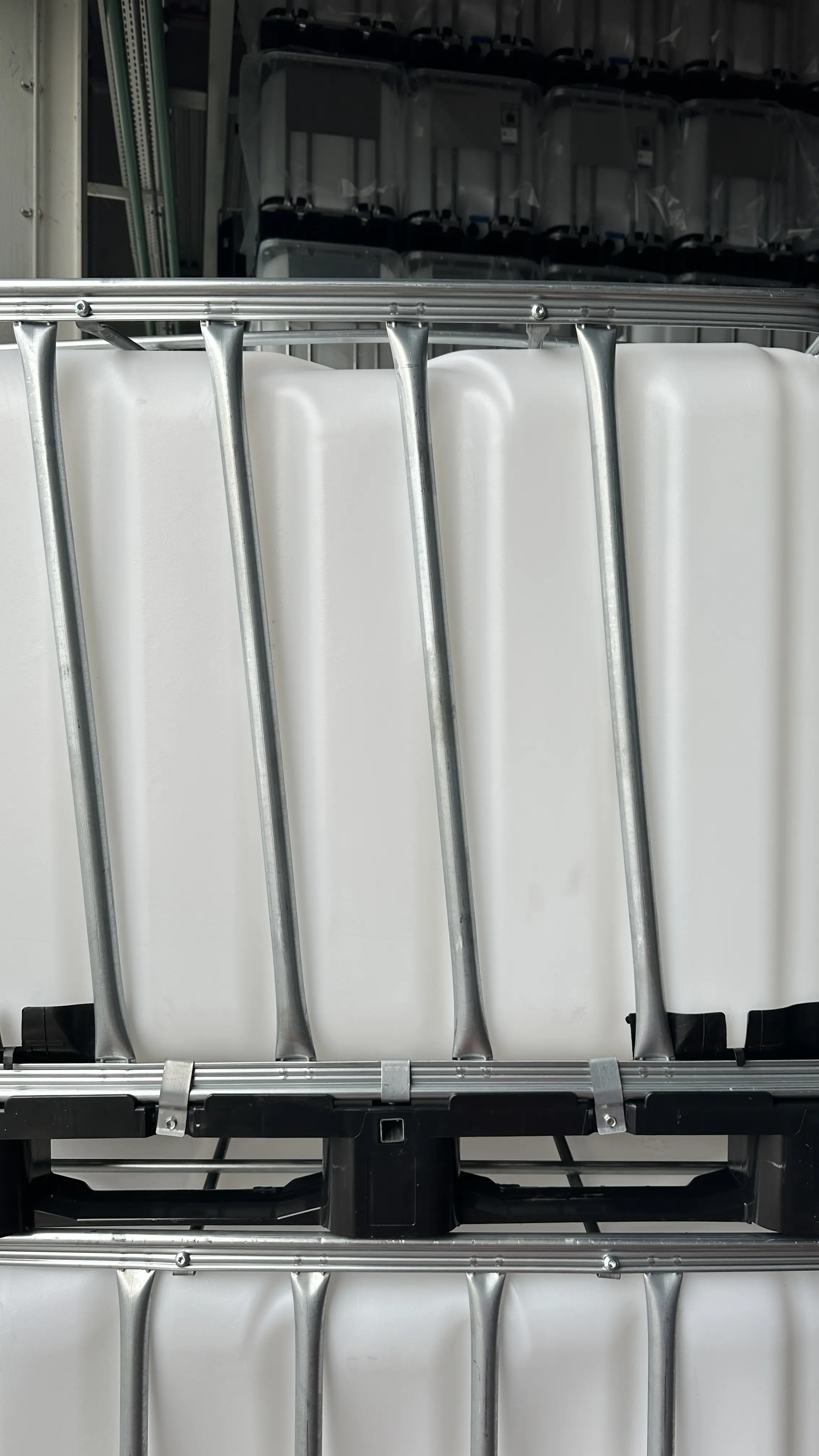 IBC-Container 600l neu (beschädigte Gitterbox, eingezogene Blase) 150mm Deckel mit Gefahrgutzulassung und Lebensmittelzulassung (Werit)