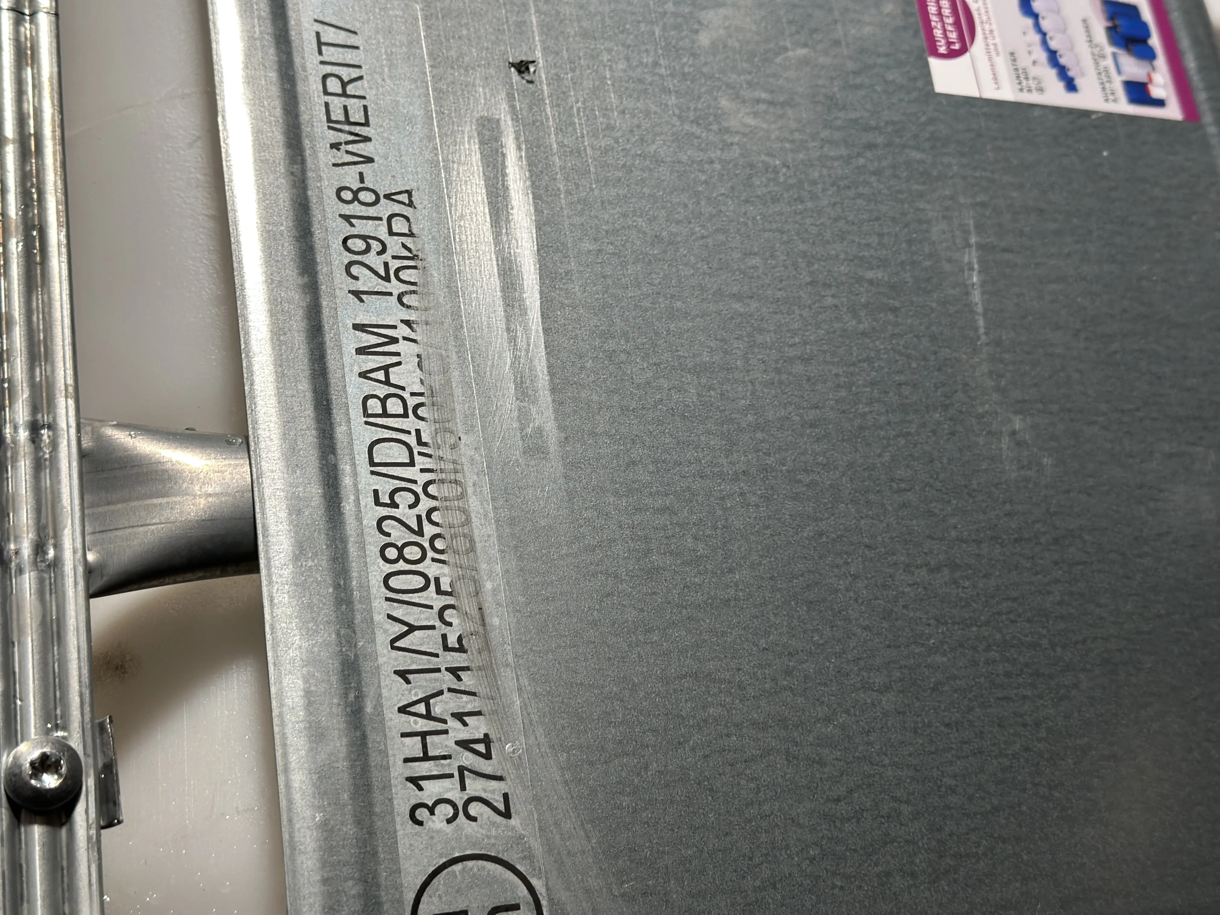 IBC-Container 800l neu mit kleinen Kratzern 150mm Deckel mit Gefahrgutzulassung und Lebensmittelzulassung (Werit)   IBC-Container 800l neu (Bruchstelle an der Kunststoffpalette) 150mm Deckel mit Gefahrgutzulassung und Lebensmittelzulassung (Werit)