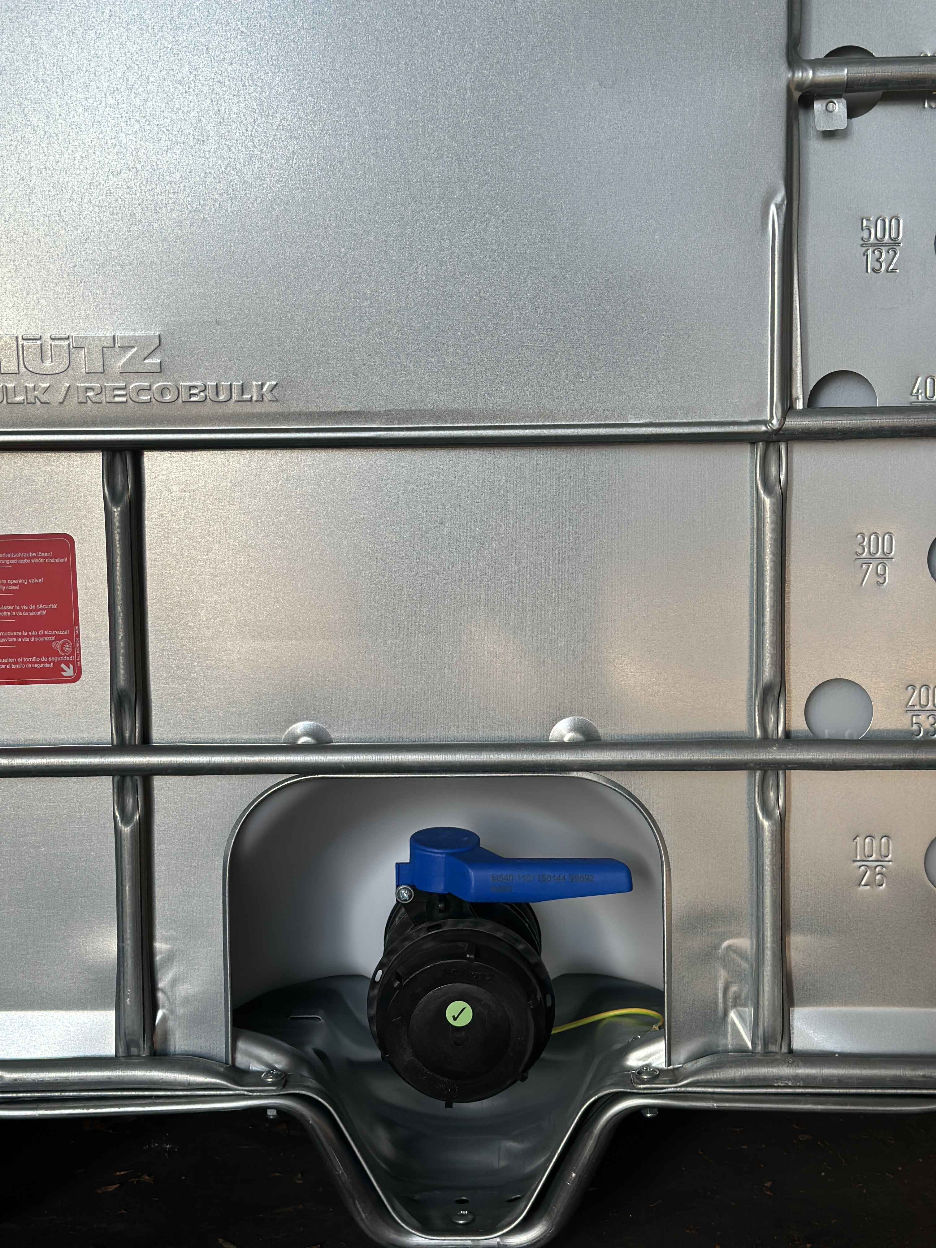 IBC-Container 1000l neu Ex-geschützt auf Stahlkufenpalette 225mm Deckel, Gefahrgutzulassung, Stahlmantel und 3-Zoll-Auslauf mit Entgasung (Schütz)