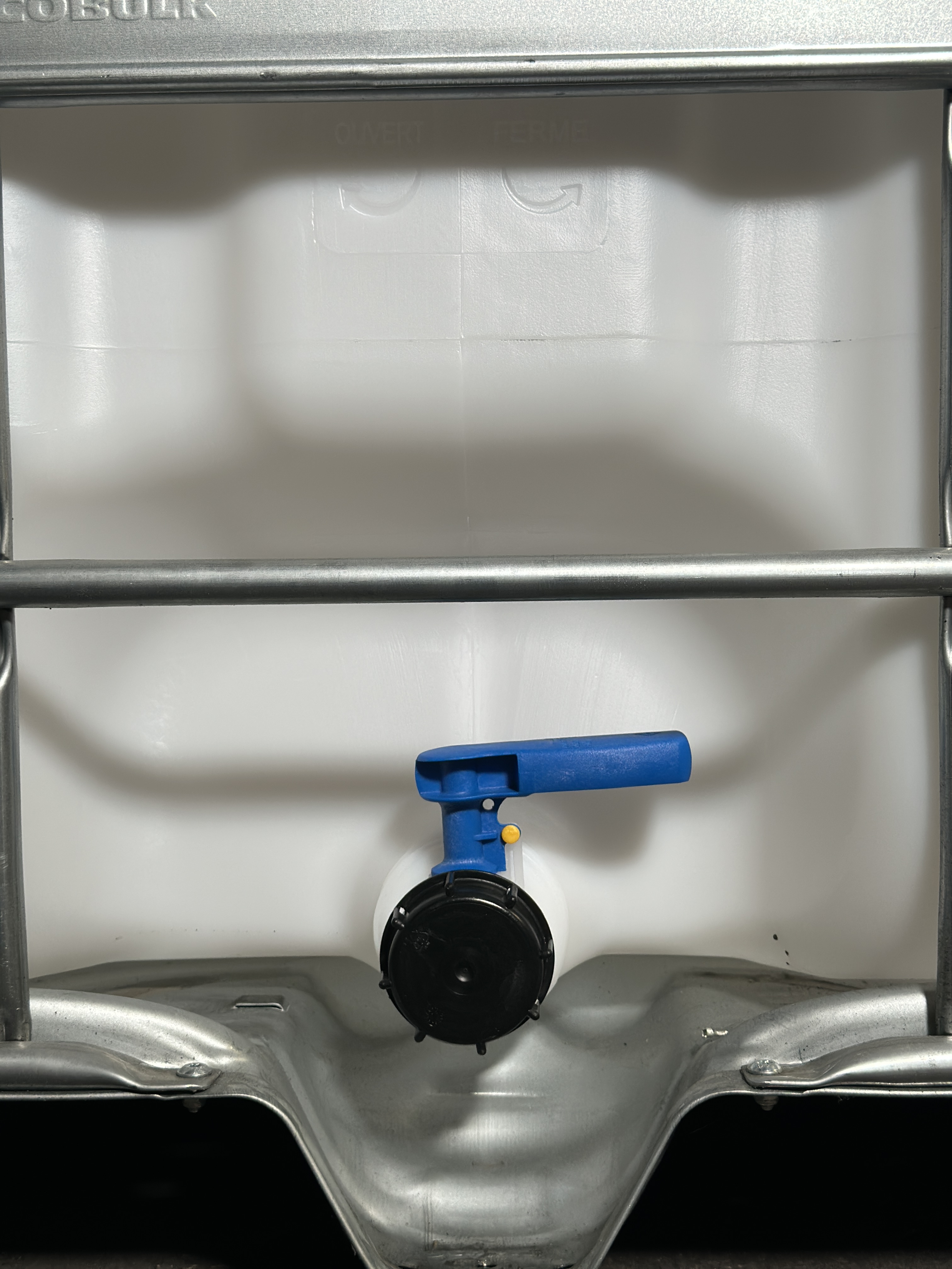 Wassertank 1000l mit neuem Innenbehälter auf Stahlpalette 150mm Deckel als IBC-Container inklusive 1/2-Zoll-Wasserhahn und Lebensmittelzulassung