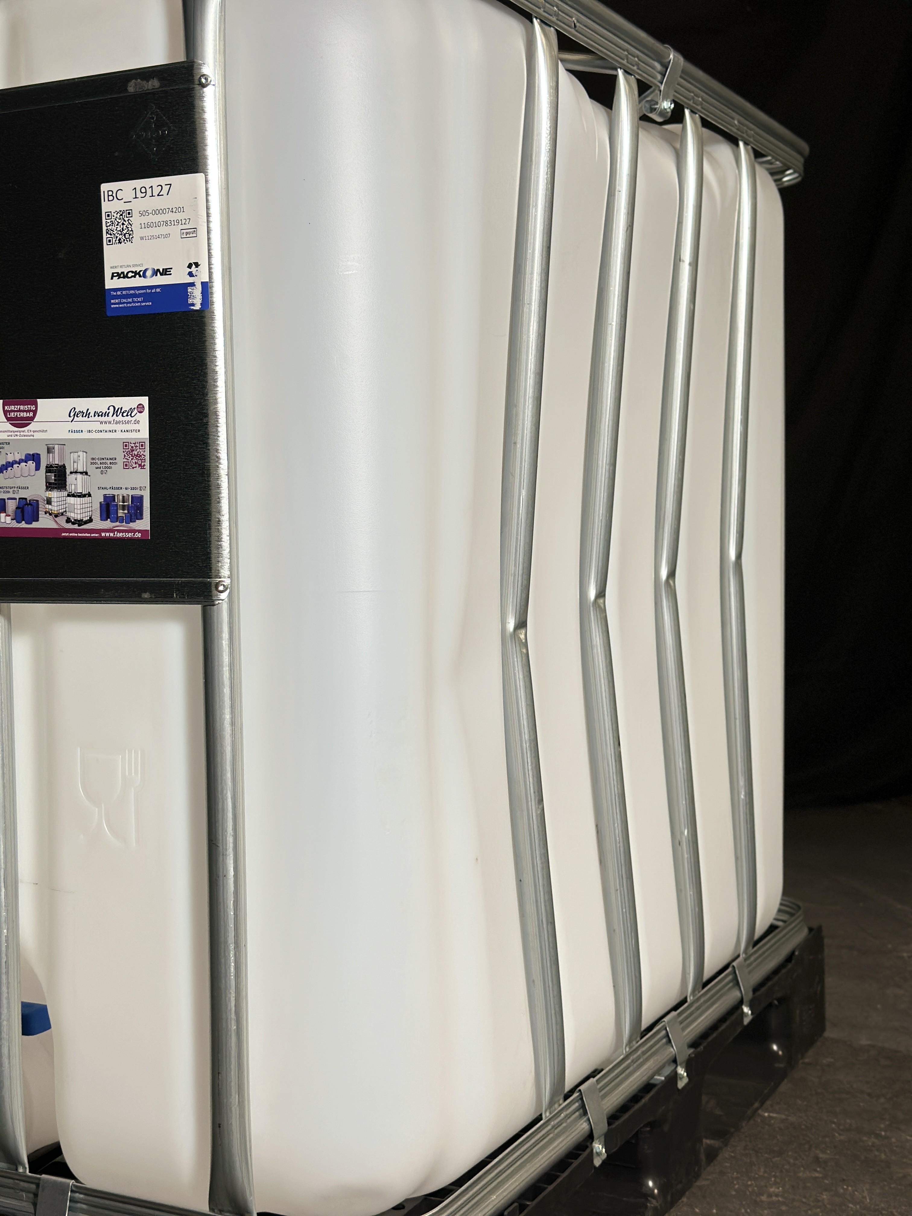 IBC-Container 1000l neu(mit beschädigter Gitterbox 4. Foto) auf Kunststoffpalette 400mm EXTRA großem Deckel mit Lebensmittelzulassung und 3-Zoll-Auslauf (Werit)